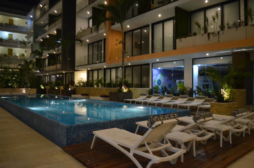 The City Luxury Suites Playa del Carmen Zewnętrze zdjęcie